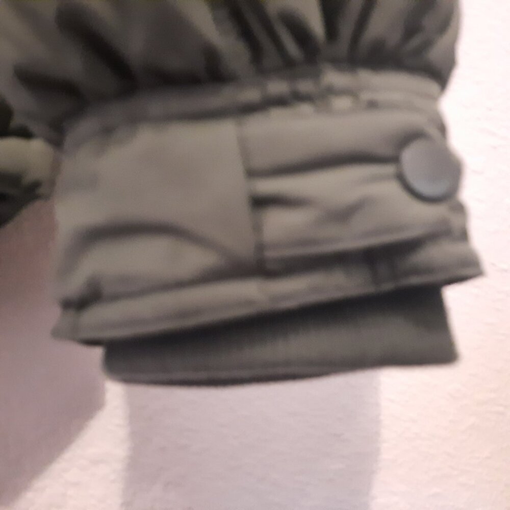 Saga Furs Dawn  parka size M (6-8) like New - Picture 7 of 8
